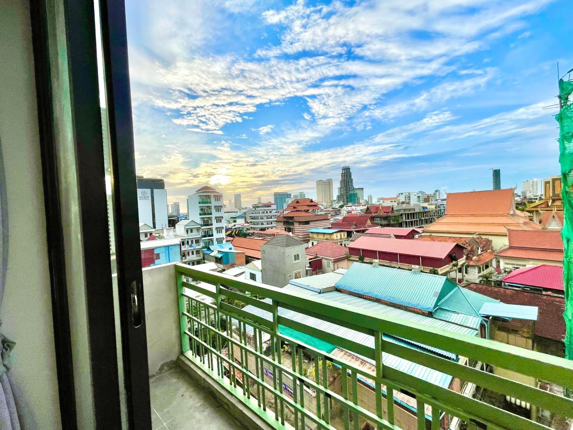 Sky Hotel Central Phnom Penh - Rooms & Apartments Ngoại thất bức ảnh