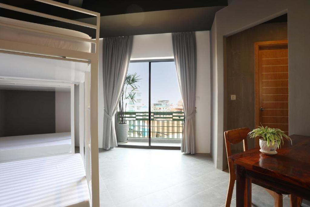 Sky Hotel Central Phnom Penh - Rooms & Apartments Ngoại thất bức ảnh