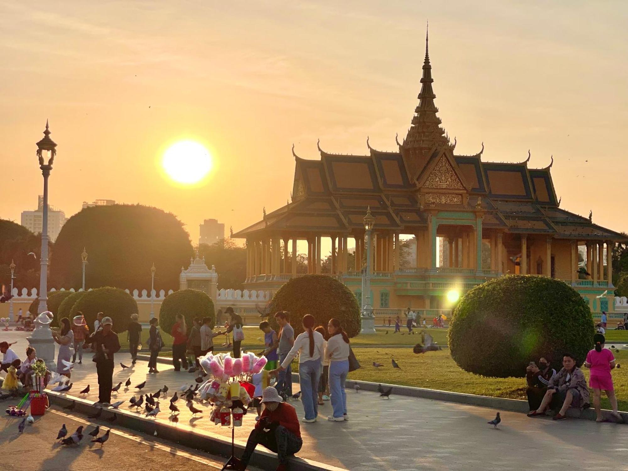 Sky Hotel Central Phnom Penh - Rooms & Apartments Ngoại thất bức ảnh